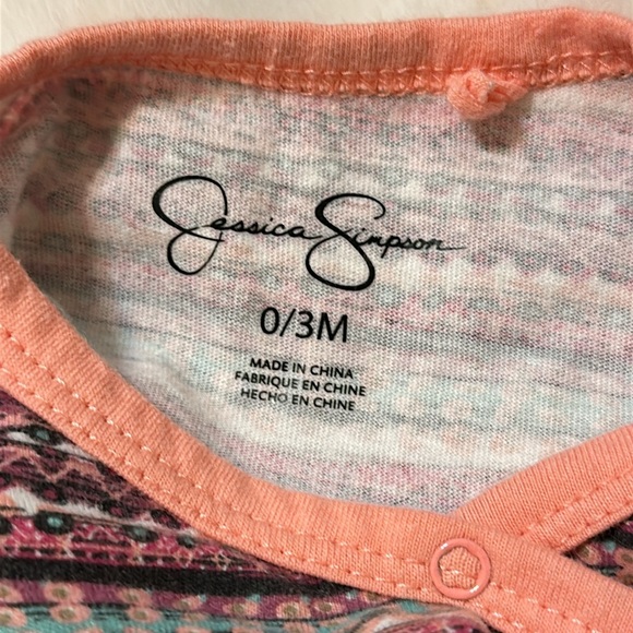 Jessica Simpson Snap Onesies with Cap 0-3M - Picture 6 of 6